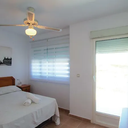 Three Bedroom Holiday In بيت للعطل *